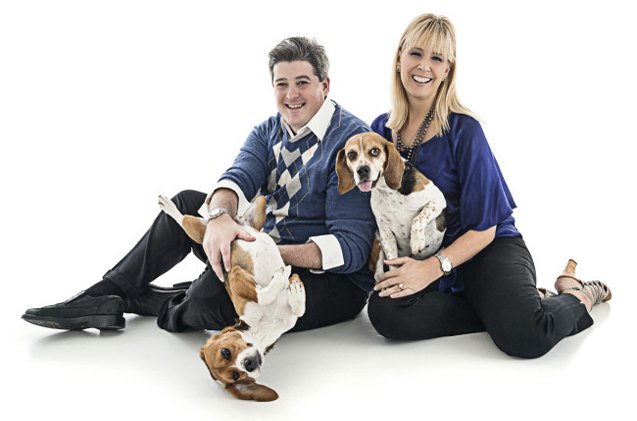 bestselling author offers giveaway in support of the beagle freedom project video