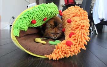 Product Review: Taco Meoow Cat Bed