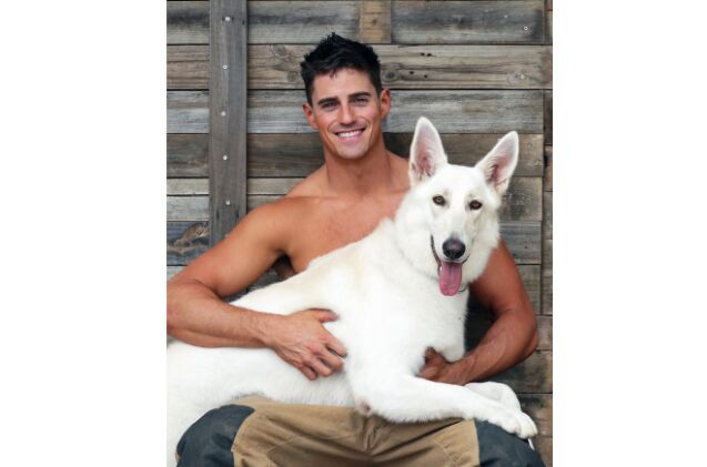 2022 is going to be hot thanks to australian firefighters calendar