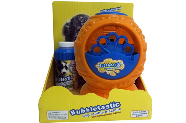 bubbletastic dog bubble machine smells like bacon