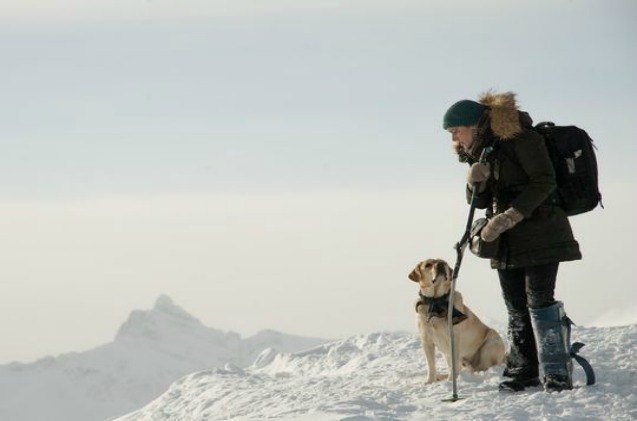 8220 the mountain between us 8221 releases spoiler to let viewers know the dog