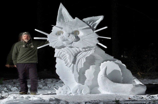 8 foot cat ice sculpture warms our frosty hearts