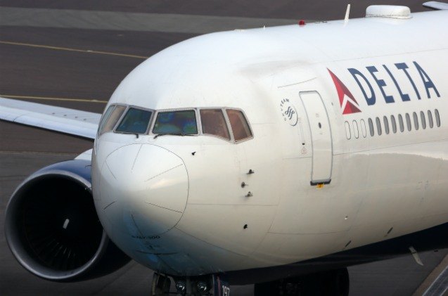 delta airlines bans pit bull and pit bull types on planes