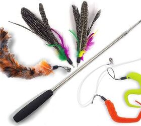 Homewinner Cat Toy Feather Wand with Natural Feathers and Colorful Small Bell are Guaranteed to Drive Your Cat Wild. 