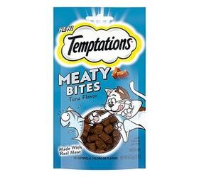 fill your cats stocking with temptations treats