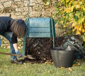 is dog poop compostable, Oscar Martinez Troncoso Shutterstock