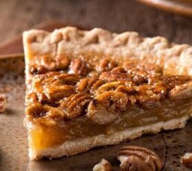 5 foods to keep away from your cat this fall, Pecan pie image via Canva